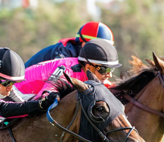 3 Inspiring Horse Racing Jockeys Who Overcame The Odds