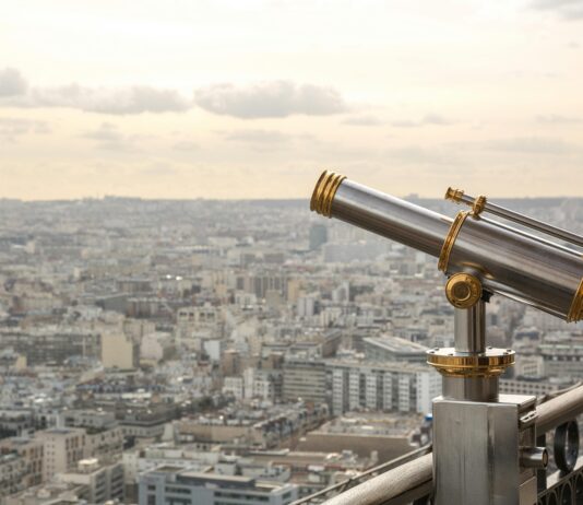 Exploring the Night Sky: Top 10 Celestial Objects to Observe with Your Telescope