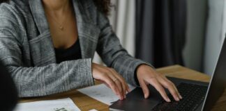Financial Management Tips for Freelance Developers