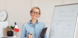 How Taking Lessons From a French Tutor in Los Angeles Can Benefit You