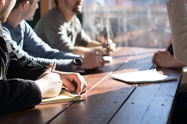 Leadership Strategies: How an Employee Recognition Tool Can Impact Organizational Culture