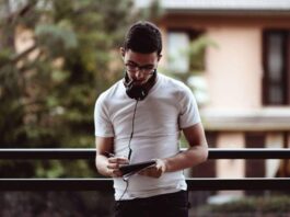 Expert Essay Assistance: Where and How to Find Professional Writers for Your Academic Needs