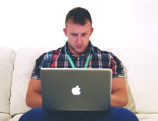 How to Build an Online Presence and Leverage Its Benefits for Your Business