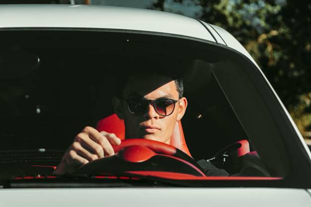 How to get rid of the nerves behind the wheel