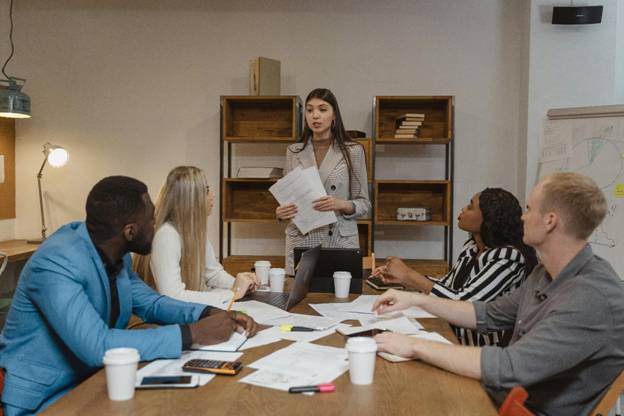 10 Effective Communication Strategies for Business Leaders