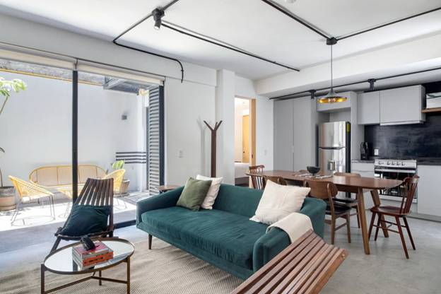 Short Term vs. Long Term Rentals: Which is Right for You?
