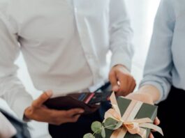 5 Great Inspirations Behind Goodbye Gifts