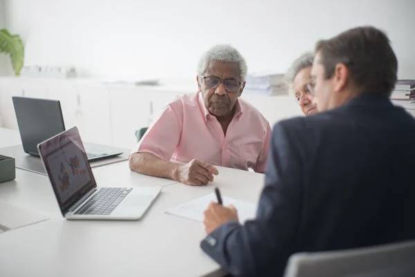 Exploring the Landscape of Business Consulting in Dubai: Opportunities and Challenges