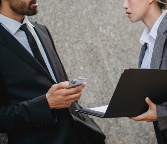 Mastering the Art of Leadership: Communication Techniques for Lasting Impact