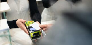 Miles v cashback: Which one is better for your small business?