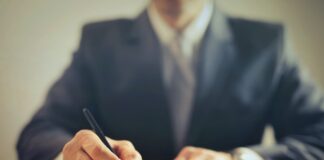 What to Look for When Choosing a Criminal Defense Lawyer