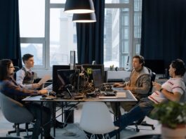 Understanding Retention vs Turnover: Strategies for Sustainable Workforce Management