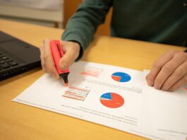 Why Should Data Analytics Be Open Source?