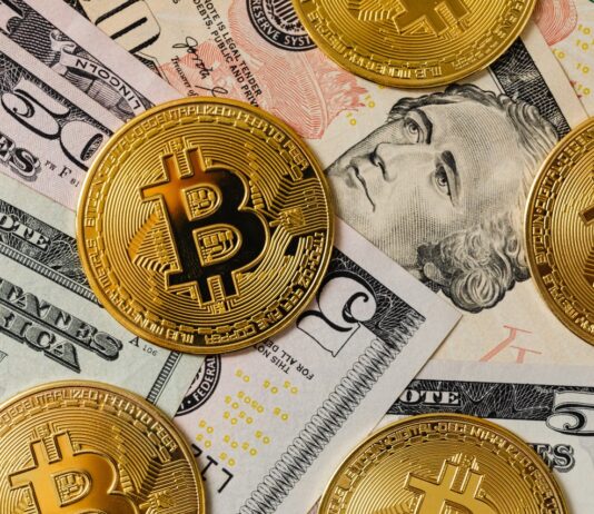 Why Small Businesses Should Consider Accepting Cryptocurrency Payments